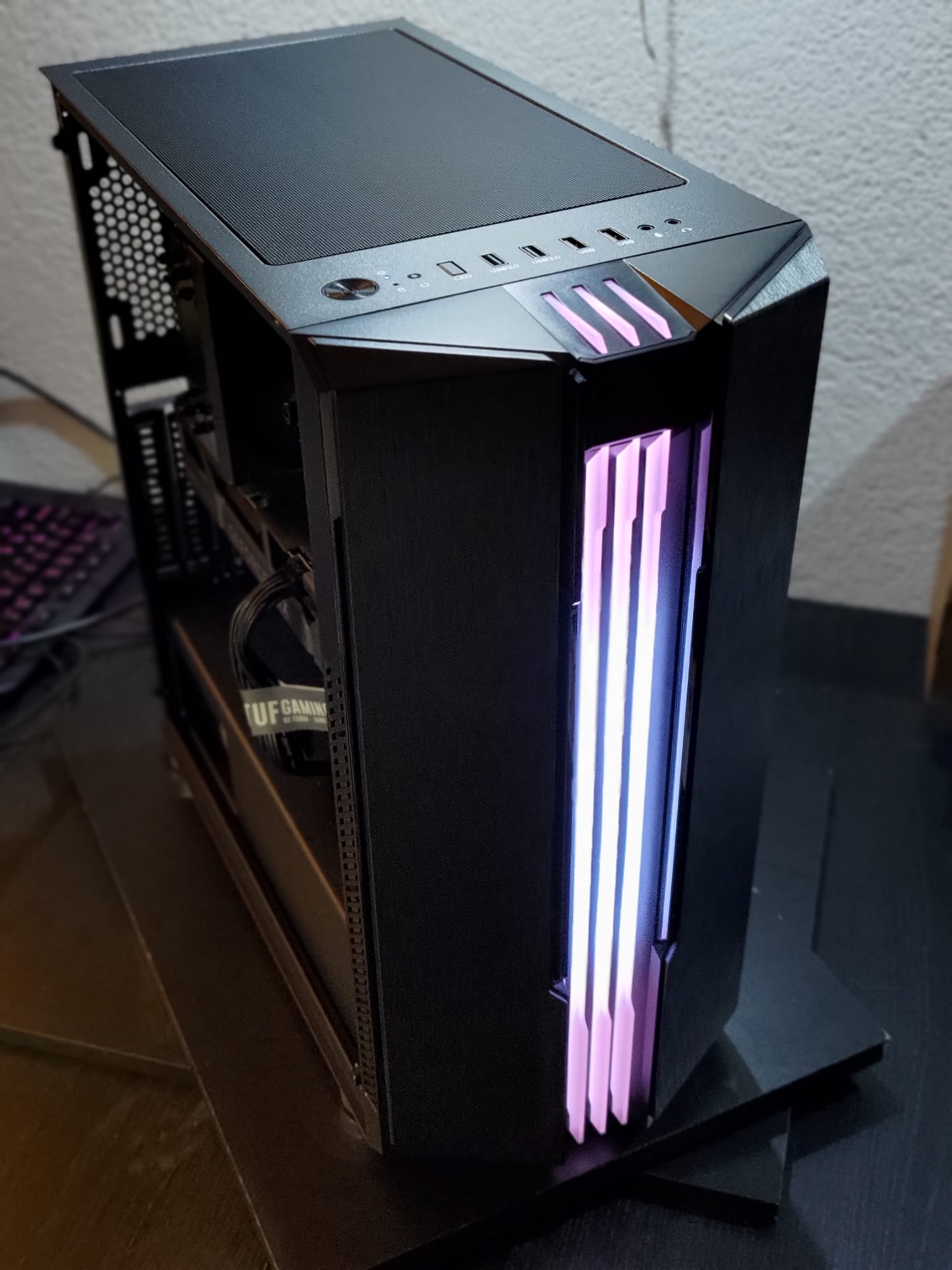 First Gaming RTX 5060 (Montage vidéo)